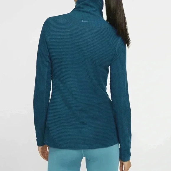 NWT Nike Pro Hyperwarm Shirts Tops Women's Training  Shirt Top S - Picture 2 of 7